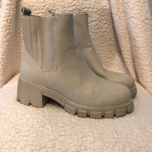 MIA Rigo Women’s Off-White Ankle Boots